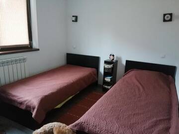 Фото номера Дом с 3 спальнями Дома для отпуска Casa Bunicii г. Sindreşti 19