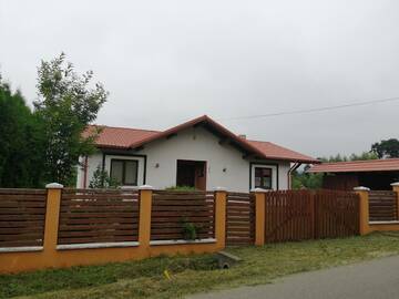 Фото номера Дом с 3 спальнями Дома для отпуска Casa Bunicii г. Sindreşti 10